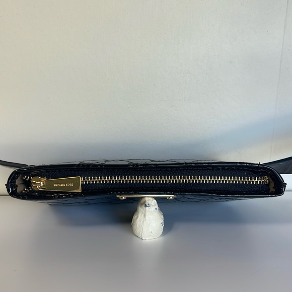 Micheal Kors Belt Bag main image 4